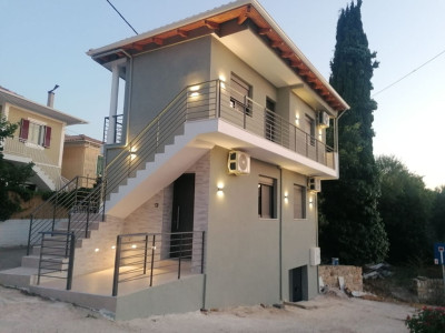 Tsoukalades Modern_001.jpg